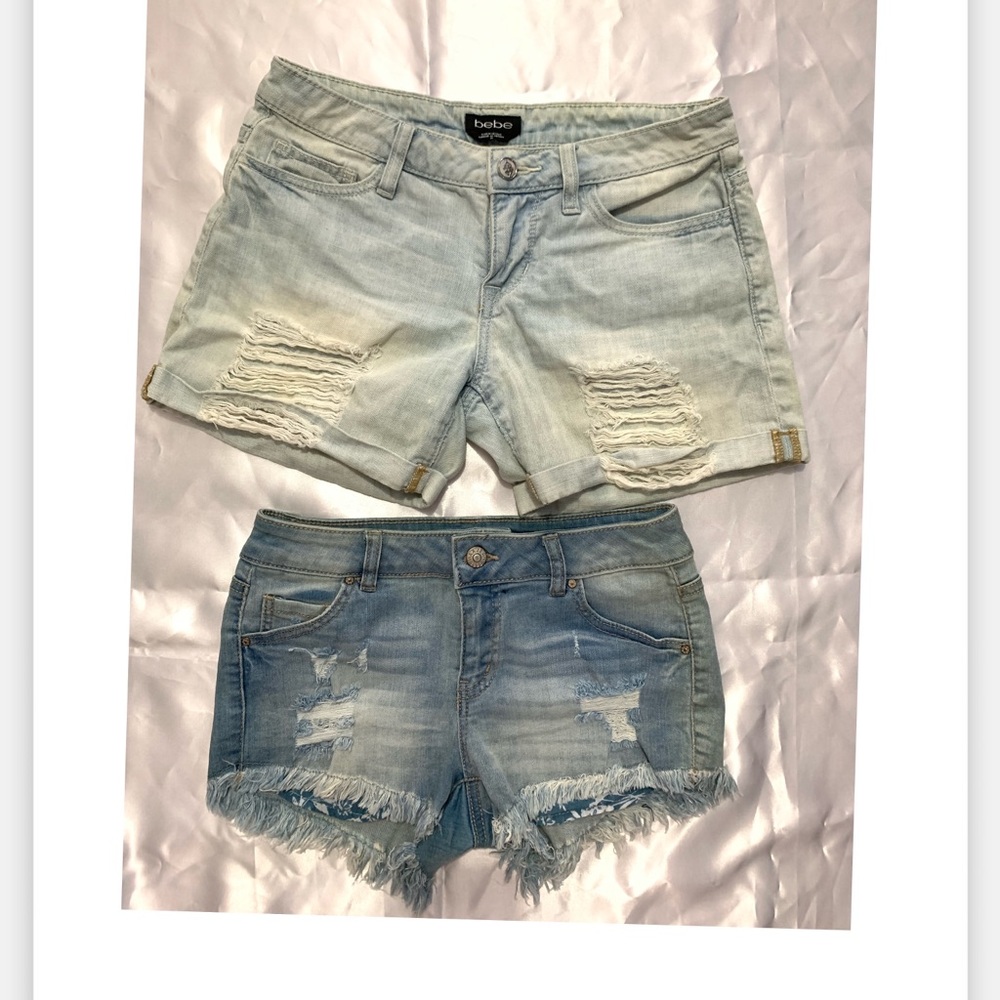 2 pairs of women's shorts